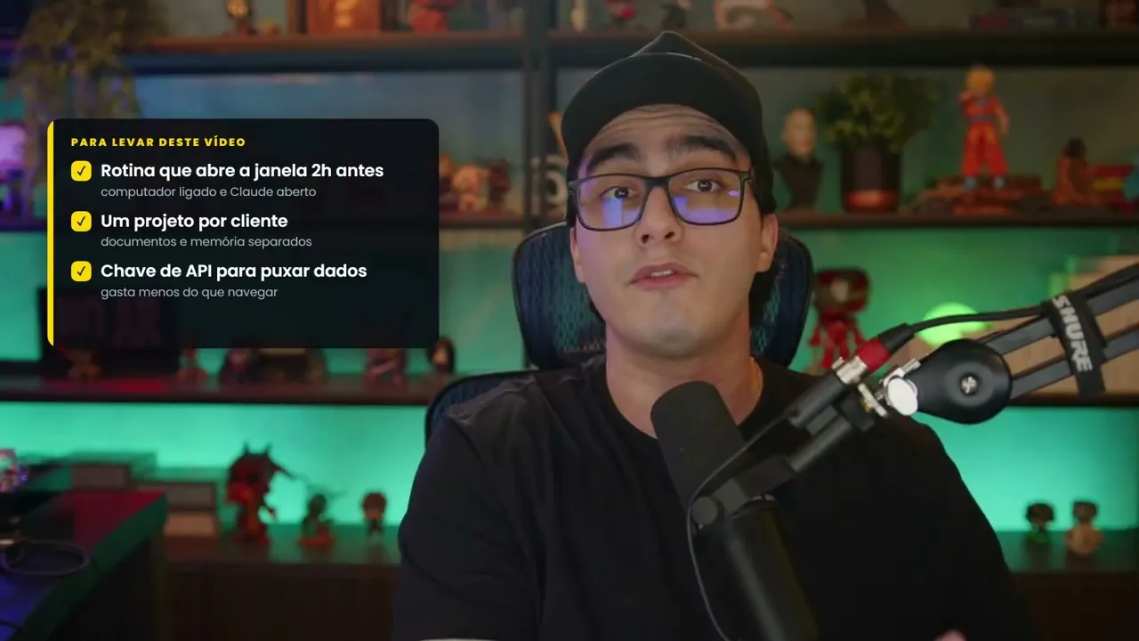 Resumo do vídeo: rotina que abre a janela 2h antes, um projeto por cliente e chave de API para puxar dados gastando menos do que navegar